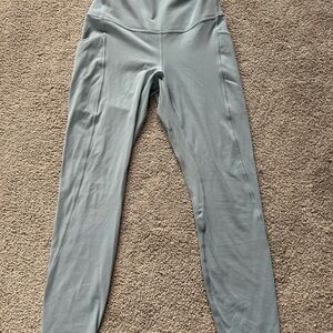 NWOT Lululemon align high rise with pockets Size 6, 25”
